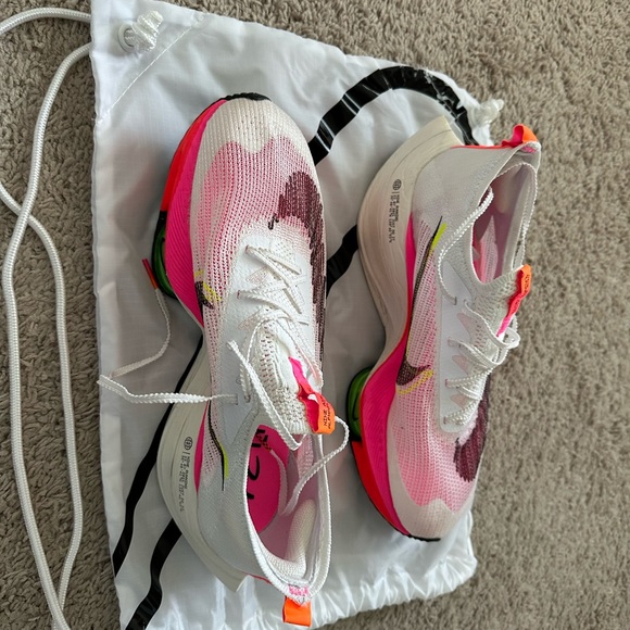 Nike Alphafly Next % - Picture 3 of 6